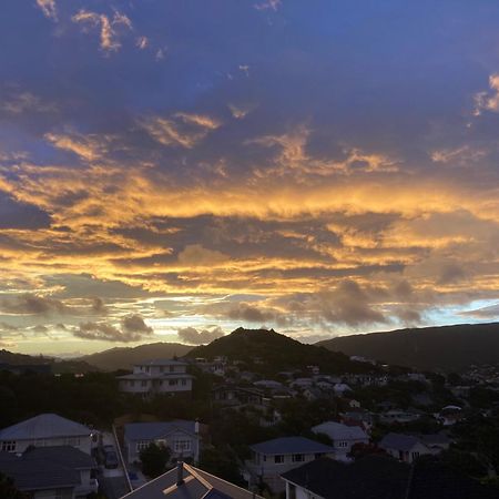 Khandallah Harbour View Bnb Wellington Extérieur photo