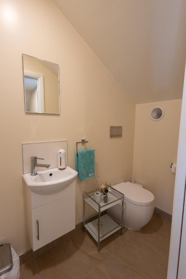 Khandallah Harbour View Bnb Wellington Extérieur photo
