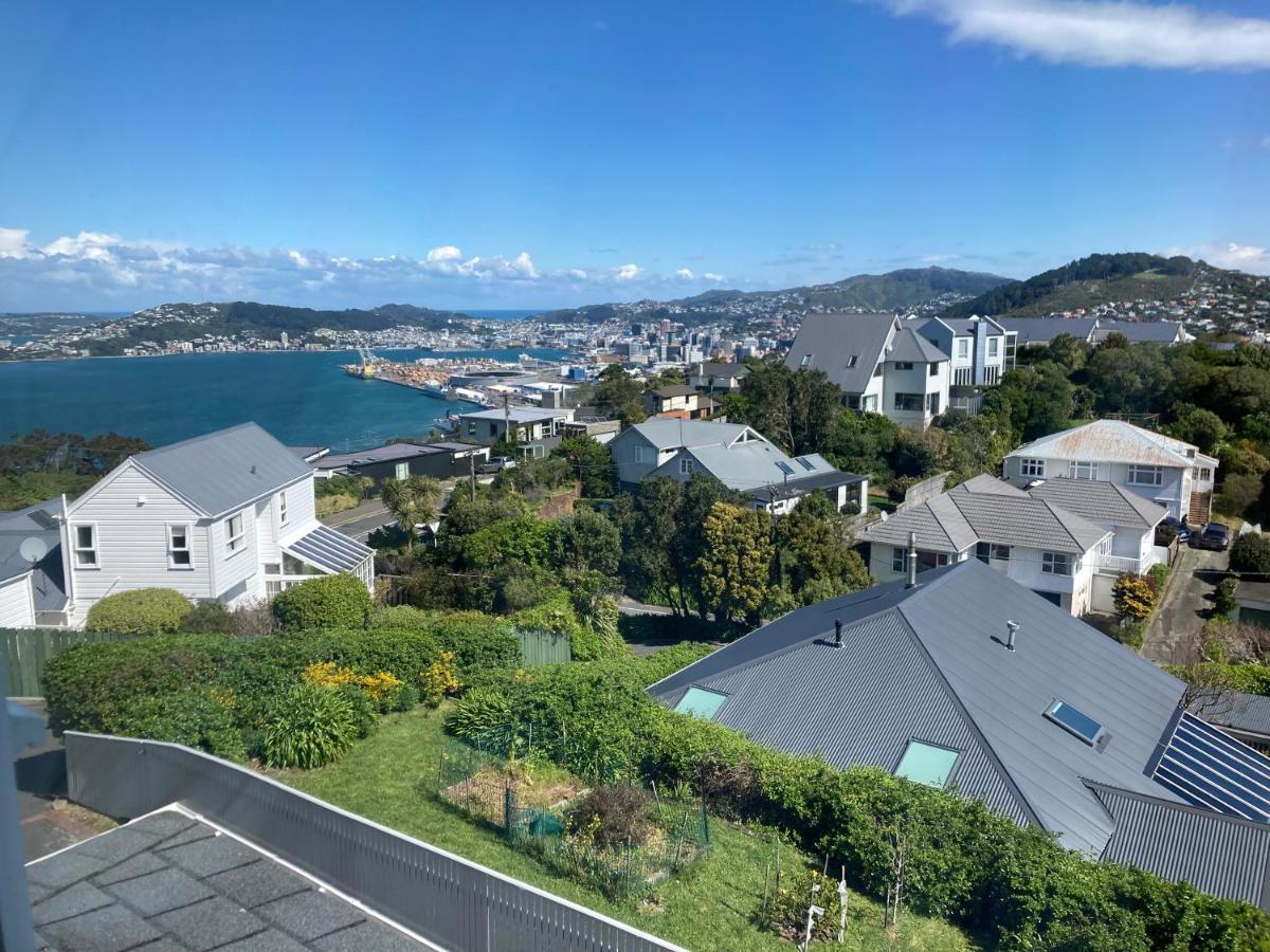 Khandallah Harbour View Bnb Wellington Extérieur photo